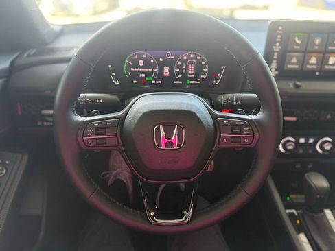 Used 2025 Honda Accord Sport image 26