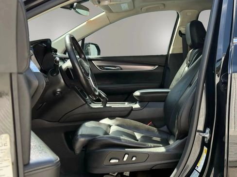 Used 2017 Cadillac XT5 Luxury AWD/4WD image 9
