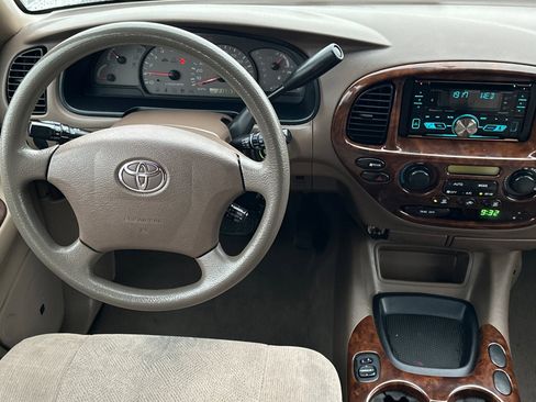 Used 2003 Toyota Sequoia SR5 image 14