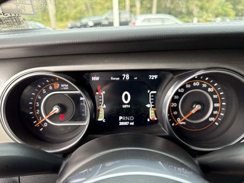 Used 2021 Jeep Gladiator Overland w/ Safety Group image 27