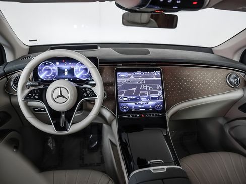 Certified 2023 Mercedes-Benz EQS 450+ SUV image 15