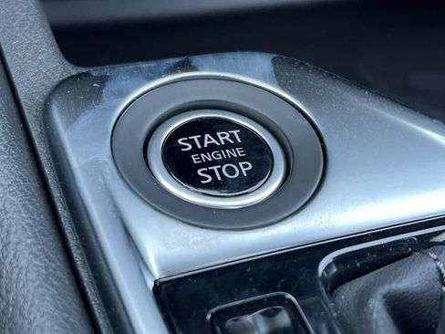 New 2025 Nissan Sentra SV w/ Trunk Package image 24