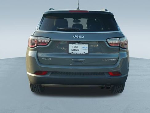 Used 2022 Jeep Compass Limited image 8