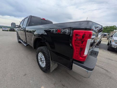 Used 2019 Ford F250 XLT w/ Snow Plow Prep Package AWD/4WD image 3