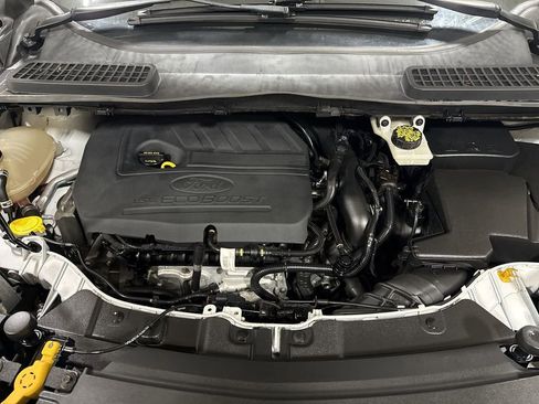 Used 2017 Ford Escape SE w/ Equipment Group 201A AWD/4WD image 25