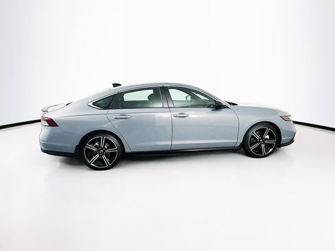 Used 2023 Honda Accord Sport image 10