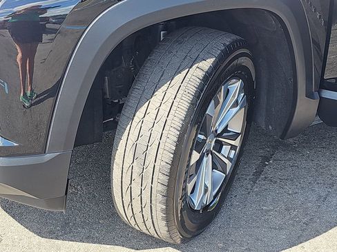 Used 2025 Chevrolet Equinox LT FWD image 35