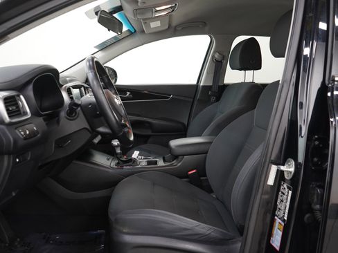 Used 2020 Kia Sorento S AWD/4WD image 24