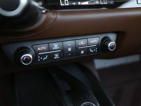 Certified 2022 Ferrari 812 GTS image 37