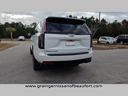 Used 2021 Cadillac Escalade ESV Sport Platinum w/ Heavy-Duty Trailer Package image 30