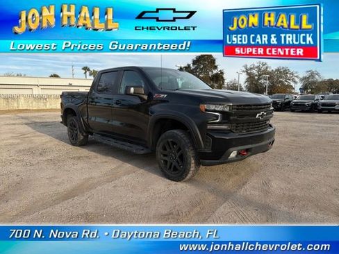 Used 2021 Chevrolet Silverado 1500 LT Trail Boss w/ Convenience Package II image 1
