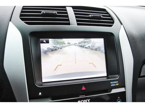 Used 2014 Ford Explorer Limited w/ Equipment Group 301A FWD image 25