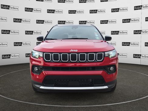 Used 2023 Jeep Compass Limited AWD/4WD image 8