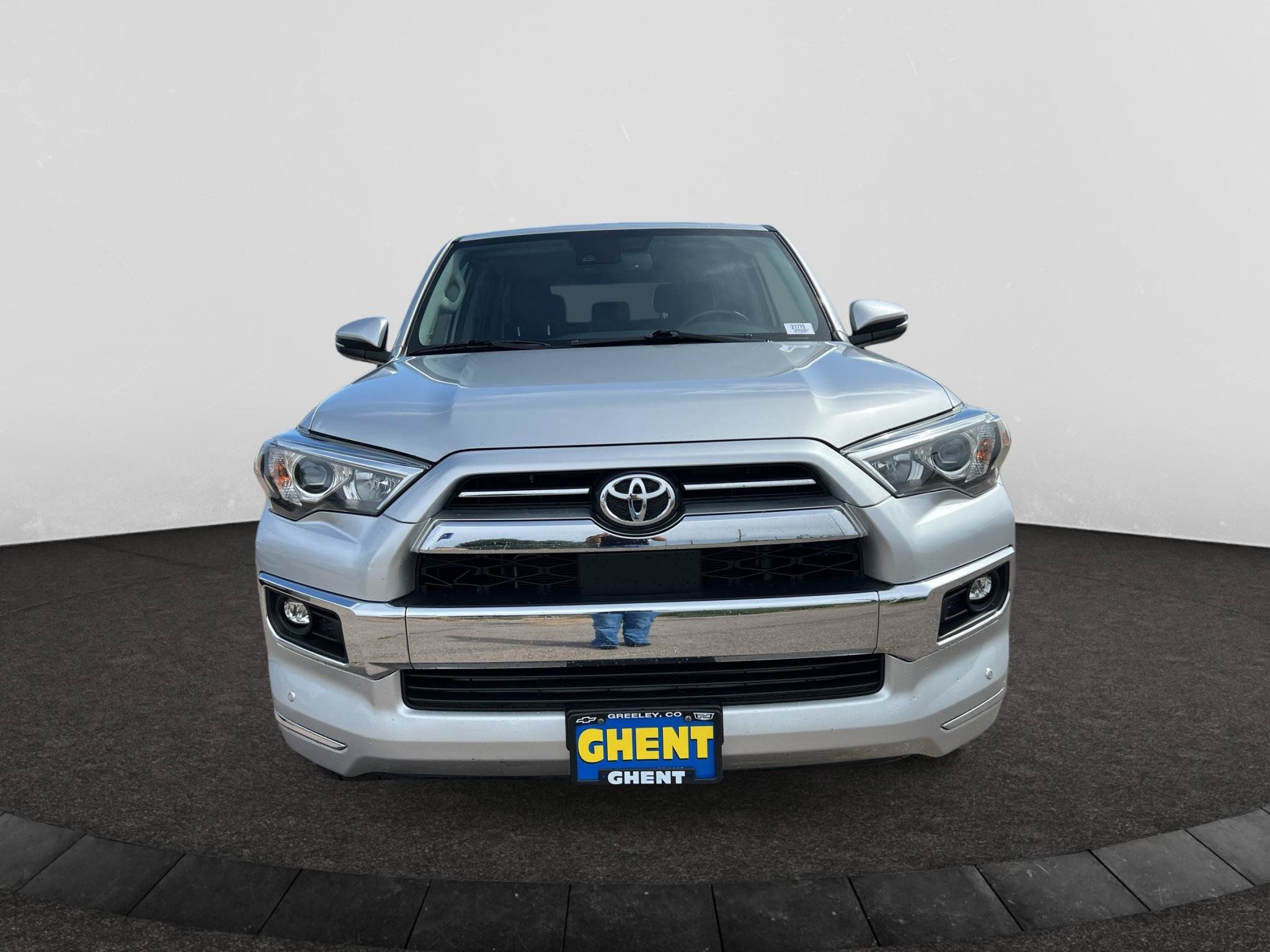 Used 2021 Toyota 4Runner Limited AWD/4WD image 3