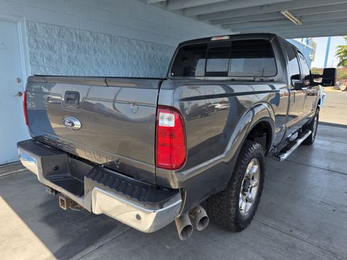 Used 2016 Ford F250 Lariat w/ Lariat Ultimate Package AWD/4WD image 3