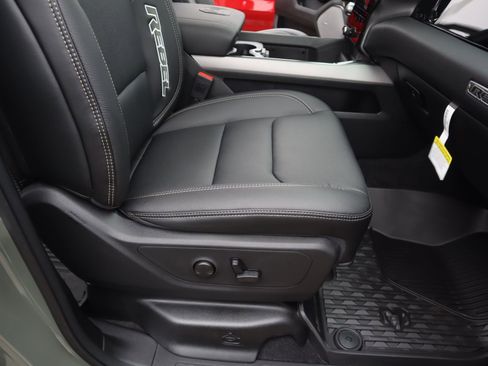 New 2026 RAM 1500 Rebel image 12