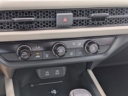 New 2026 Honda HR-V LX image 23