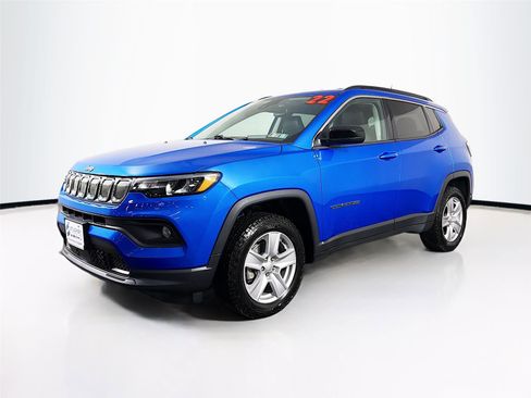 Used 2022 Jeep Compass Latitude w/ Convenience Group image 3