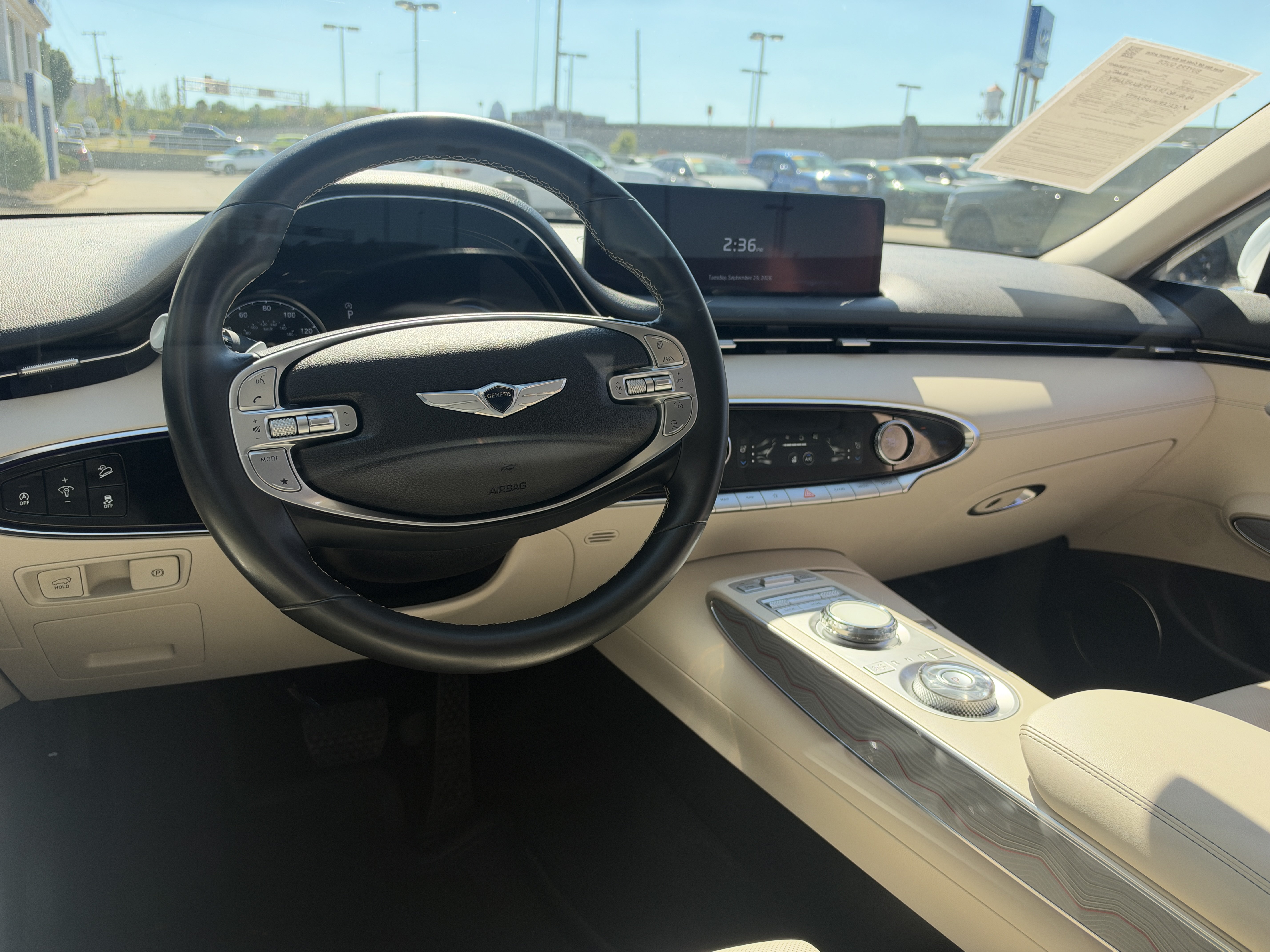 Used 2022 Genesis GV70 2.5T w/ Advanced Package AWD/4WD image 28
