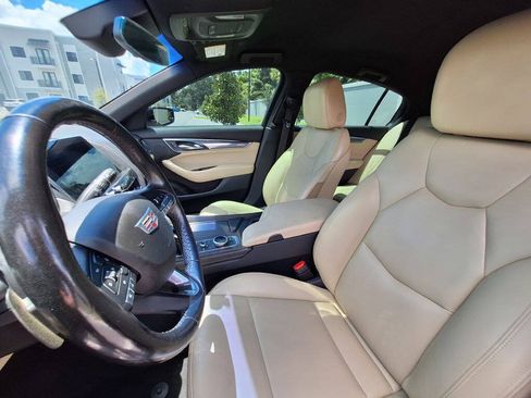 Used 2020 Cadillac CT5 Luxury w/ Cold Weather Package AWD/4WD image 17