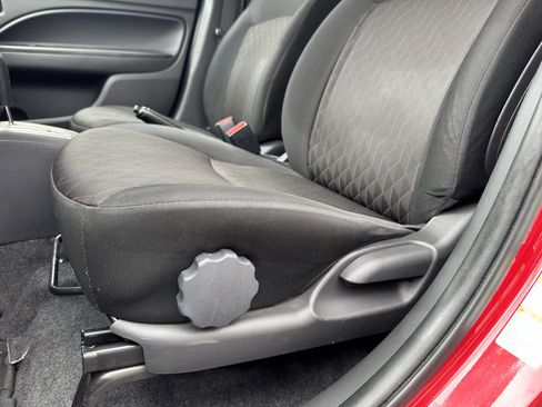 Used 2022 Mitsubishi Mirage ES image 12