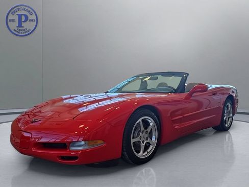 Used 2000 Chevrolet Corvette Convertible w/ Memory Pkg RWD image 3