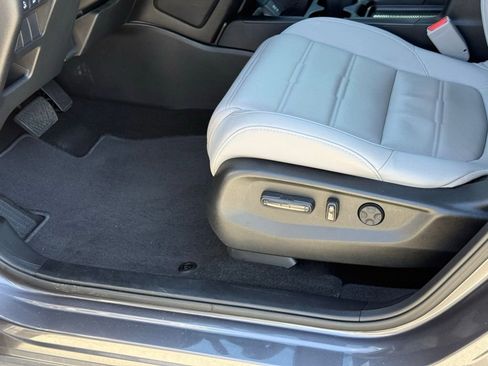 Used 2019 Honda CR-V Touring image 24