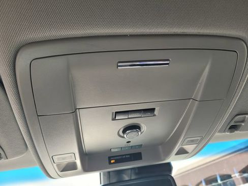 Used 2017 Chevrolet Tahoe LT w/ LT Signature Package image 21