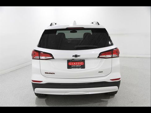 Used 2024 Chevrolet Equinox Premier AWD/4WD image 19
