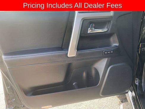 Used 2023 Toyota 4Runner Limited AWD/4WD image 18