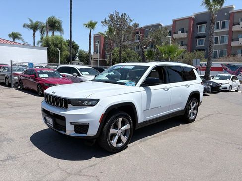 Used 2022 Jeep Grand Cherokee L Limited AWD/4WD image 3