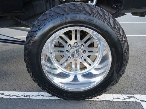 Used 2014 Chevrolet Silverado 2500 LT w/ Custom Sport Truck Package image 8