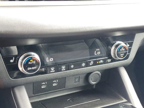 Used 2025 Mitsubishi Outlander SE AWD/4WD image 20