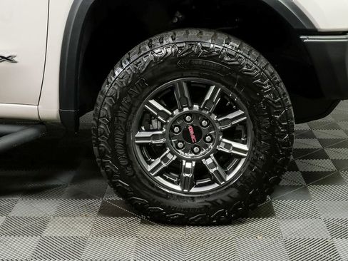 New 2026 GMC Sierra 1500 AT4X image 38