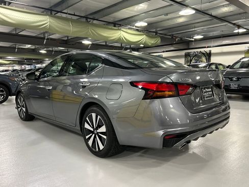 Used 2019 Nissan Altima 2.5 SL FWD image 4