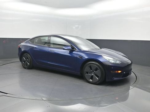 Used 2023 Tesla Model 3 Standard Range RWD image 27
