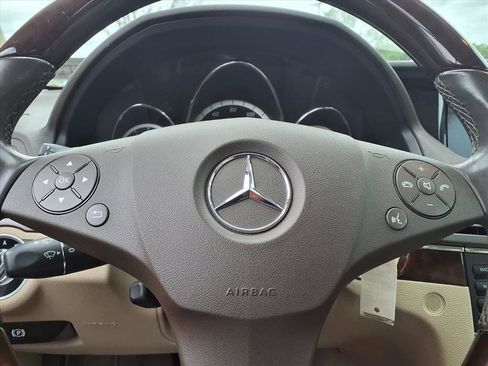 Used 2011 Mercedes-Benz E 350 Cabriolet image 20