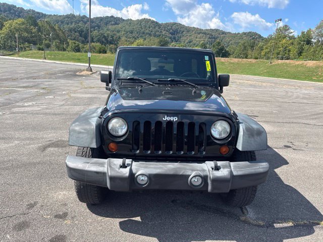 Used 2012 Jeep Wrangler Unlimited Sport AWD/4WD image 3