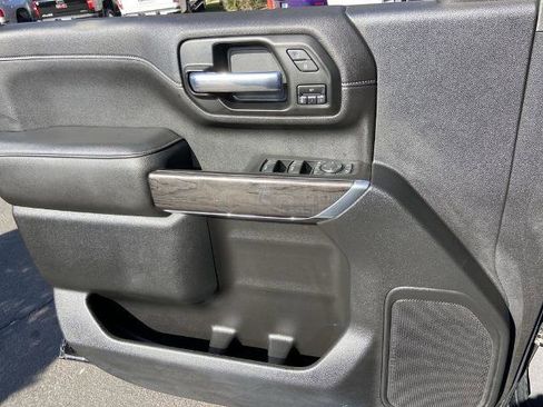 Used 2020 Chevrolet Silverado 2500 LTZ image 18