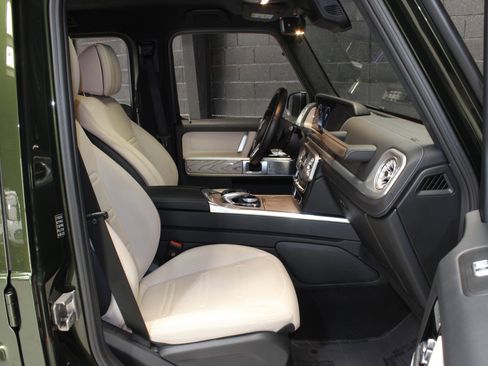 Used 2022 Mercedes-Benz G 550 G 550 AMG Line w/ Exclusive Interior Package image 46