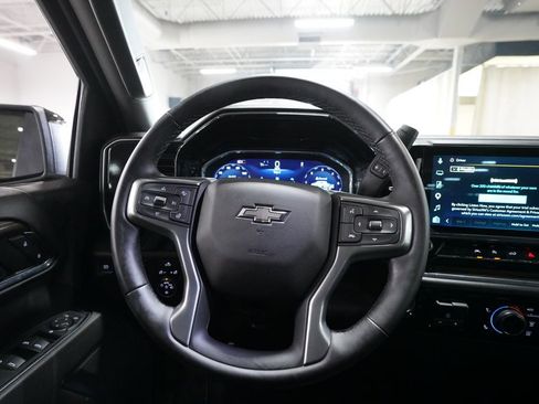 Certified 2024 Chevrolet Silverado 1500 RST AWD/4WD image 4