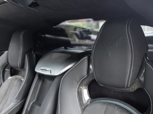 Used 2024 Chevrolet Corvette Z06 w/ Z07 Performance Package image 25