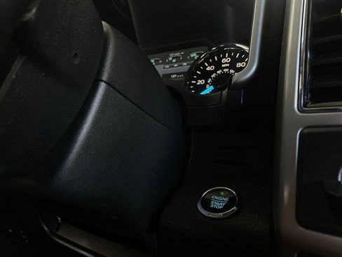 Used 2019 Ford F150 Lariat w/ Trailer Tow Package image 27