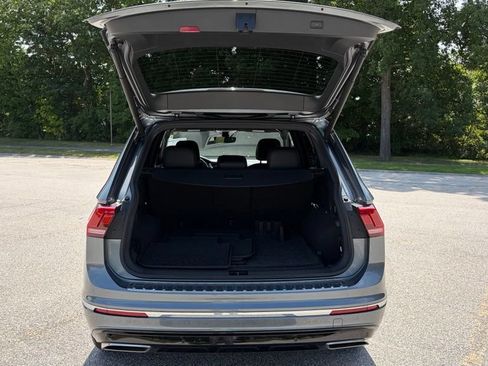 Used 2020 Volkswagen Tiguan SEL Premium R-Line AWD/4WD image 17