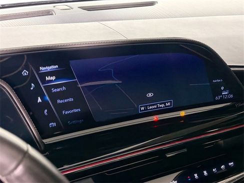 Used 2024 Cadillac Escalade ESV V image 14