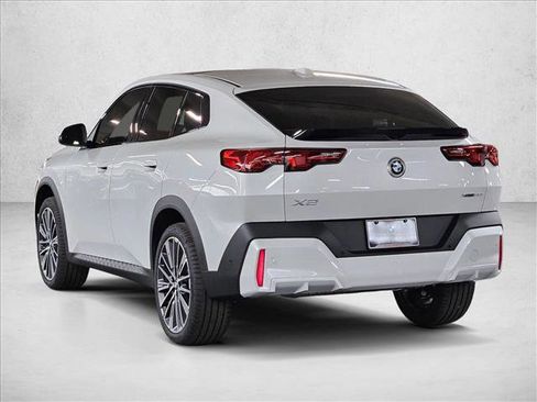 Used 2026 BMW X2 xDrive28i w/ Technology Package AWD/4WD image 7