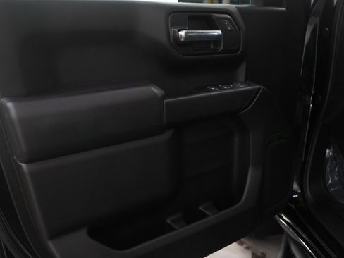 Used 2019 Chevrolet Silverado 1500 Custom Trail Boss image 22