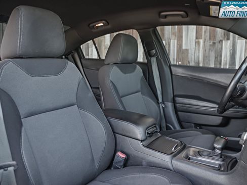 Used 2018 Dodge Charger SXT w/ Blacktop Package RWD image 21