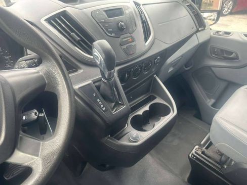 Used 2017 Ford Transit 250 130 Low Roof RWD image 16