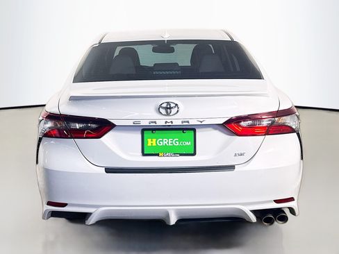Used 2024 Toyota Camry SE w/ Convenience Package FWD image 8